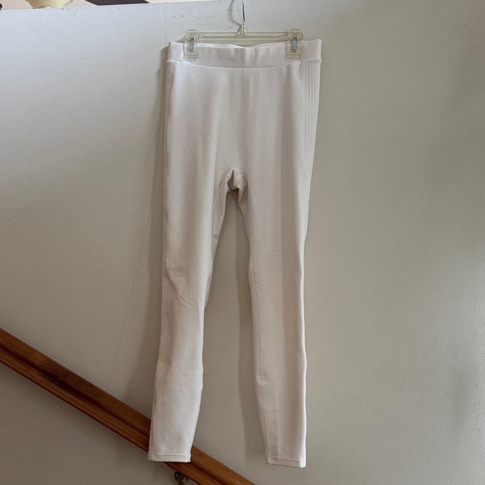 ALO Yoga Cream Leggings